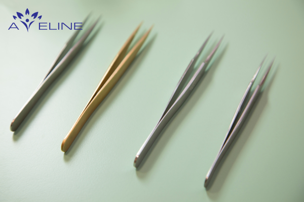 Tweezers